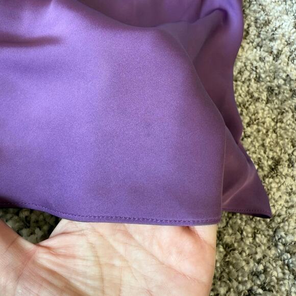 Ramy Brooks Abigail Purple Cowl Neck
Satin Tank Top Cami NWT-FLAWED size Small - Picture 10 of 10